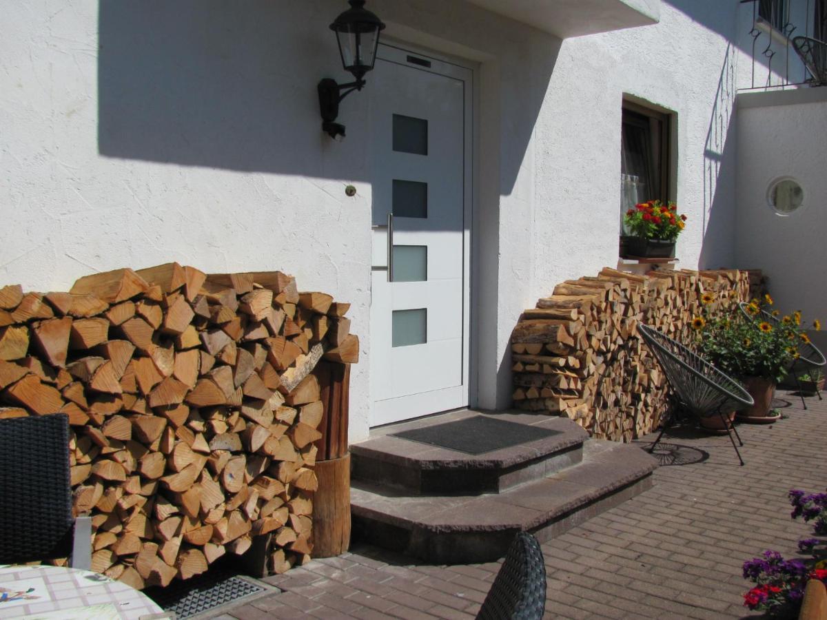 #2 Ruhiges Gemuetliches Ferienzimmer Mit 2 Einzelbetten Gemeinschaftsbad W-Lan Airport Nah Late Night Check In Haus Nr 9,5 Trunkelsberg Buitenkant foto