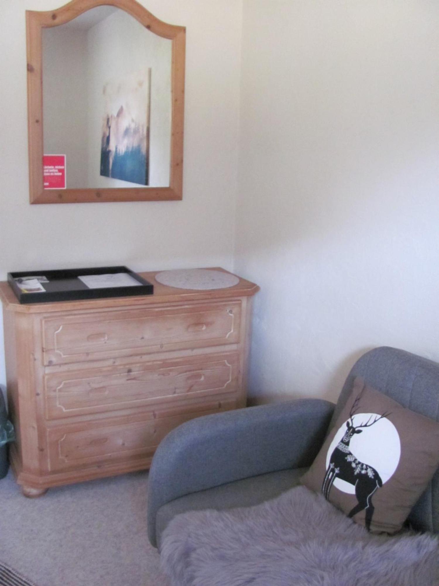 #2 Ruhiges Gemuetliches Ferienzimmer Mit 2 Einzelbetten Gemeinschaftsbad W-Lan Airport Nah Late Night Check In Haus Nr 9,5 Trunkelsberg Buitenkant foto